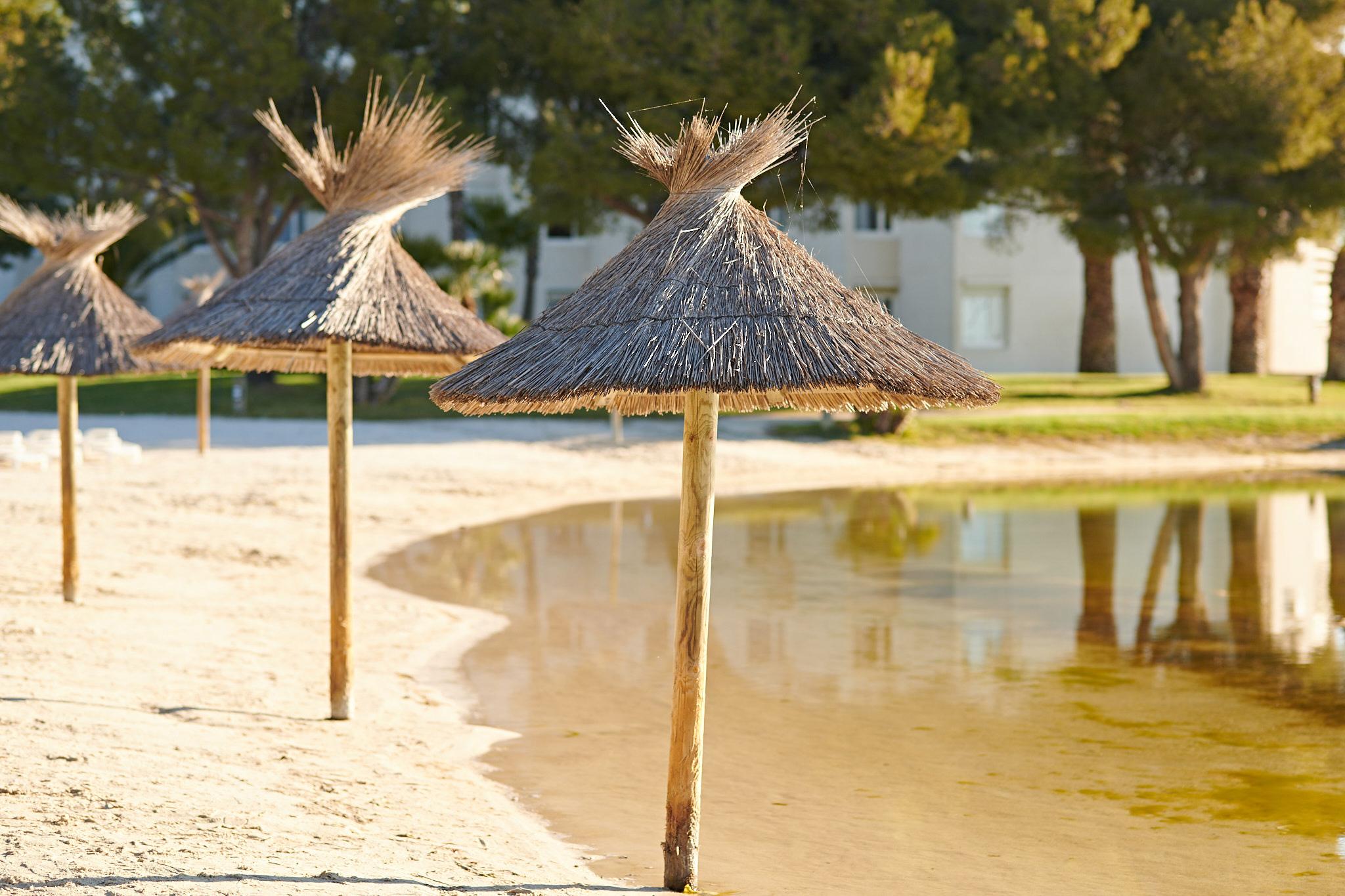 Hotel Club Le Plein Sud Vacances Bleues Йер Экстерьер фото